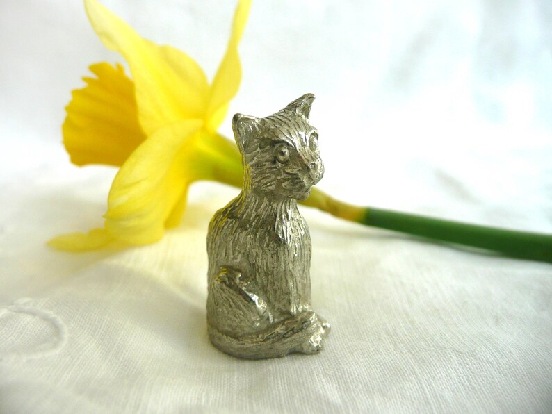Vintage Pewter Cat Figurine Vintage Cat Ornament Miniature Etsy UK