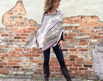 Scialle Boho - Poncho in cotone crema e rosso, scialle con stampa scandinava Fair Isle, sciarpa