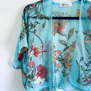 Boho Cropped Kimono, Turquoise Tropical Floral Kimono, Bathing Suit Cover Up, Bridal Shawl, Bohemian Sheer Beach Wrap, Festival Jacket