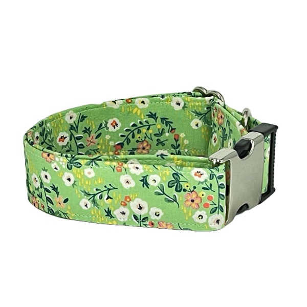 Sweet Pea Floral Dog Collar