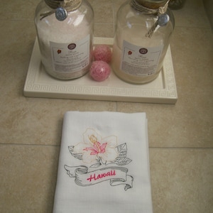 Hawaii State Flower Hibiscus Flour Sack Towels: A Touch of Tropical Elegance for Your Kitchen