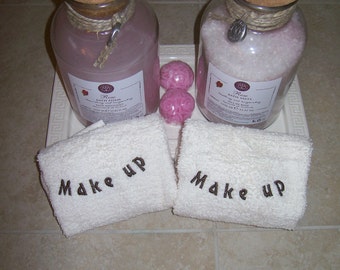 Essential Beauty: Set of 2 MAKE-UP Washcloths