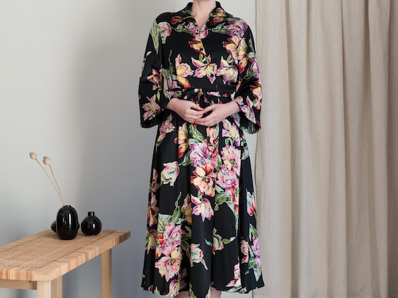40s Dressing Gown | Dark Floral Print | Black Sati