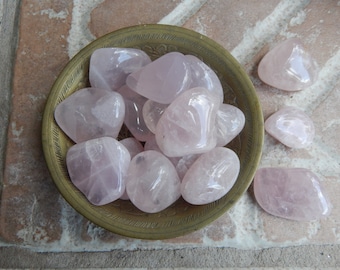 Piedra caída de cuarzo rosa