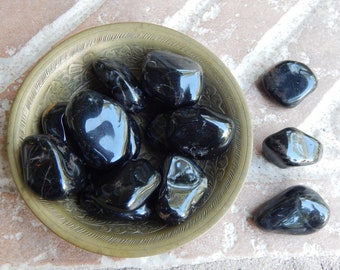 Black Onyx Tumbled Stone