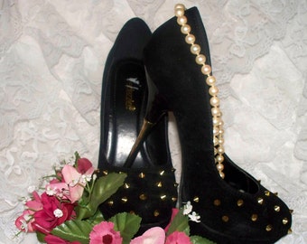 Bedazzle Pumps - Black Velvet and Patent Leather - Size 7 - Gold Metal Heels - Gently Worn - Gold Spikes