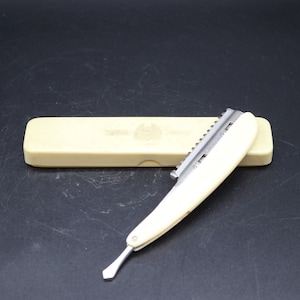 Vintage Durham Duplex Celluloid Beard Trimmer Straight Razor - Pre-Owned - Original Celluloid Case