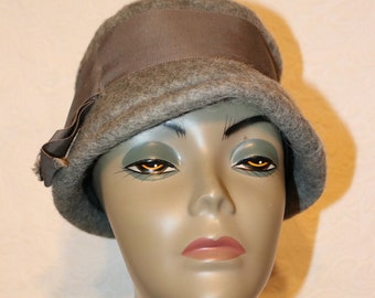 Antique Grey Felt Hat: Union Made Ribbon Tie - Etsy display picture 2