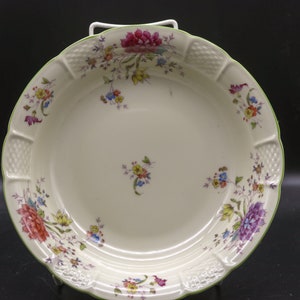 Continental Ivory Bavaria 32 - Round Serving Bowl - Cream Background - Gold Trim - Fine China - Carnation Pattern