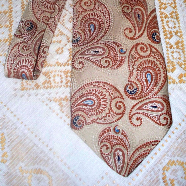 Vintage Oleg Cassini Men's Tie  - Polyester - By Burma
