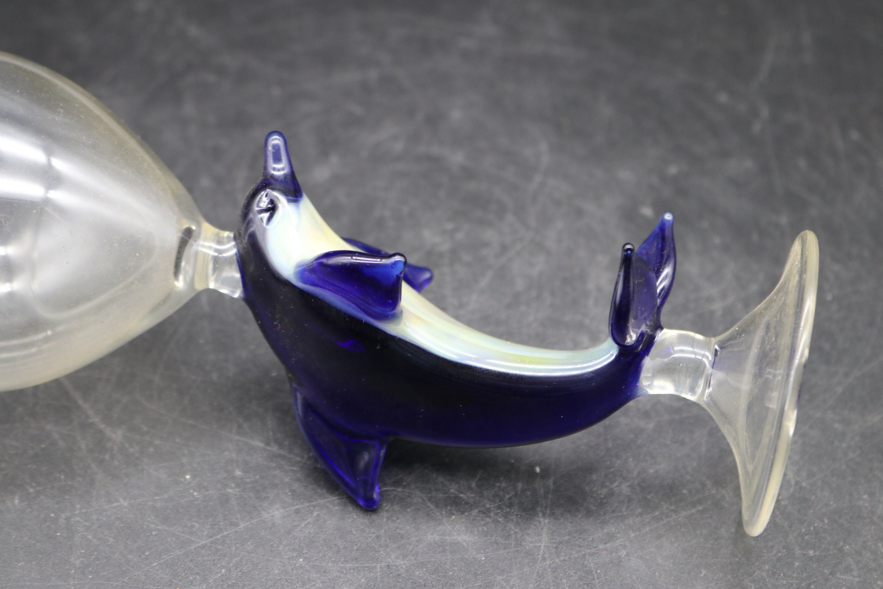 660.661*dolphin Vintage Dolphin Stem Wine Glass - Blue Dolphin Accented in White