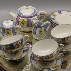 Vintage Japanese Lusterware Porcelain Child&#39;s Tea Set - 21 pcs - 1950s