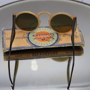 Vintage Sun-Pruf-zonnebril in originele doos: plastic monturen, zijschermen afbeelding 7