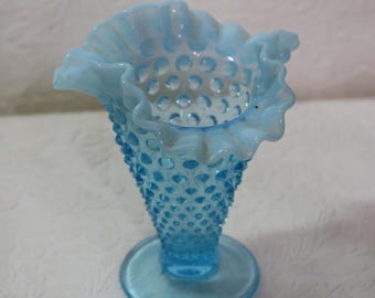 フェントン ヴィンテージ ライトブルー オパールセント ホブネイル