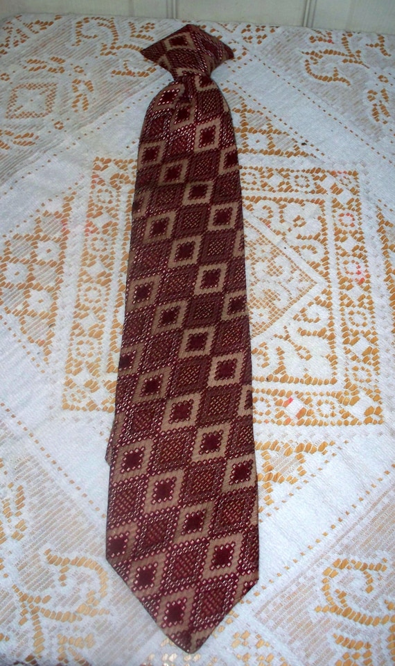 1970s Wembley Men's Tie  - Clip On Tie - Burgundy 