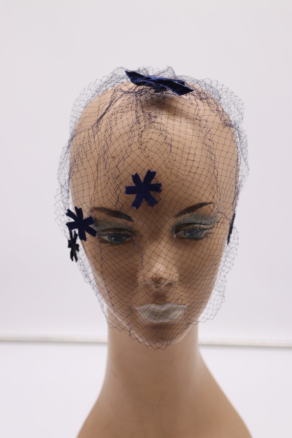 1950s Navy Blue Birdcage Veil - Excellent Conditi… - image 2