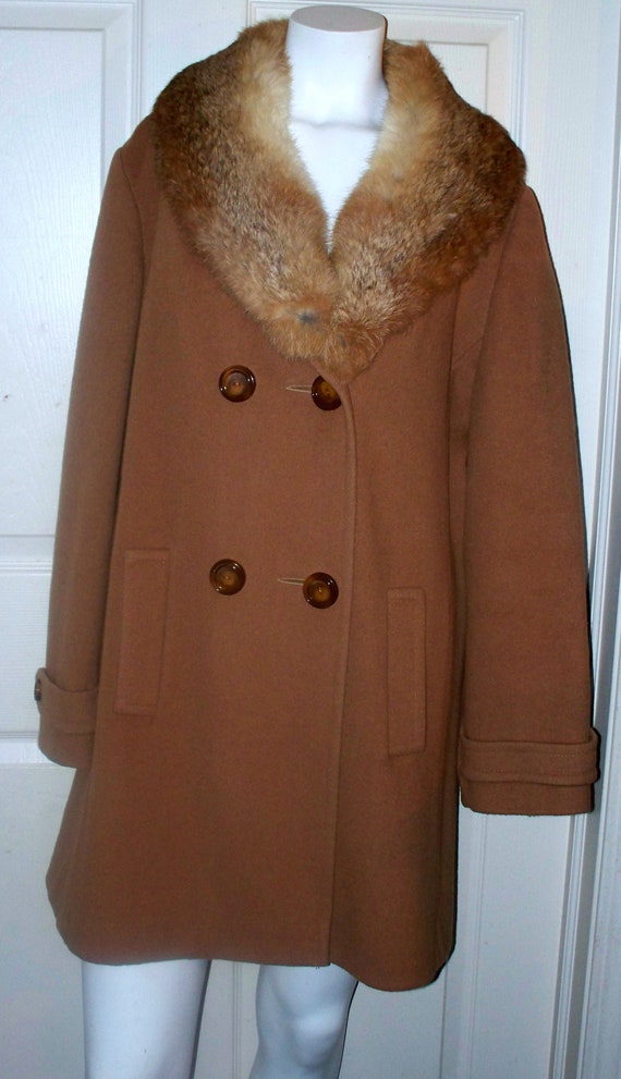 Rabbit Collar - Beige Wool Coat - Full Lengths Sle