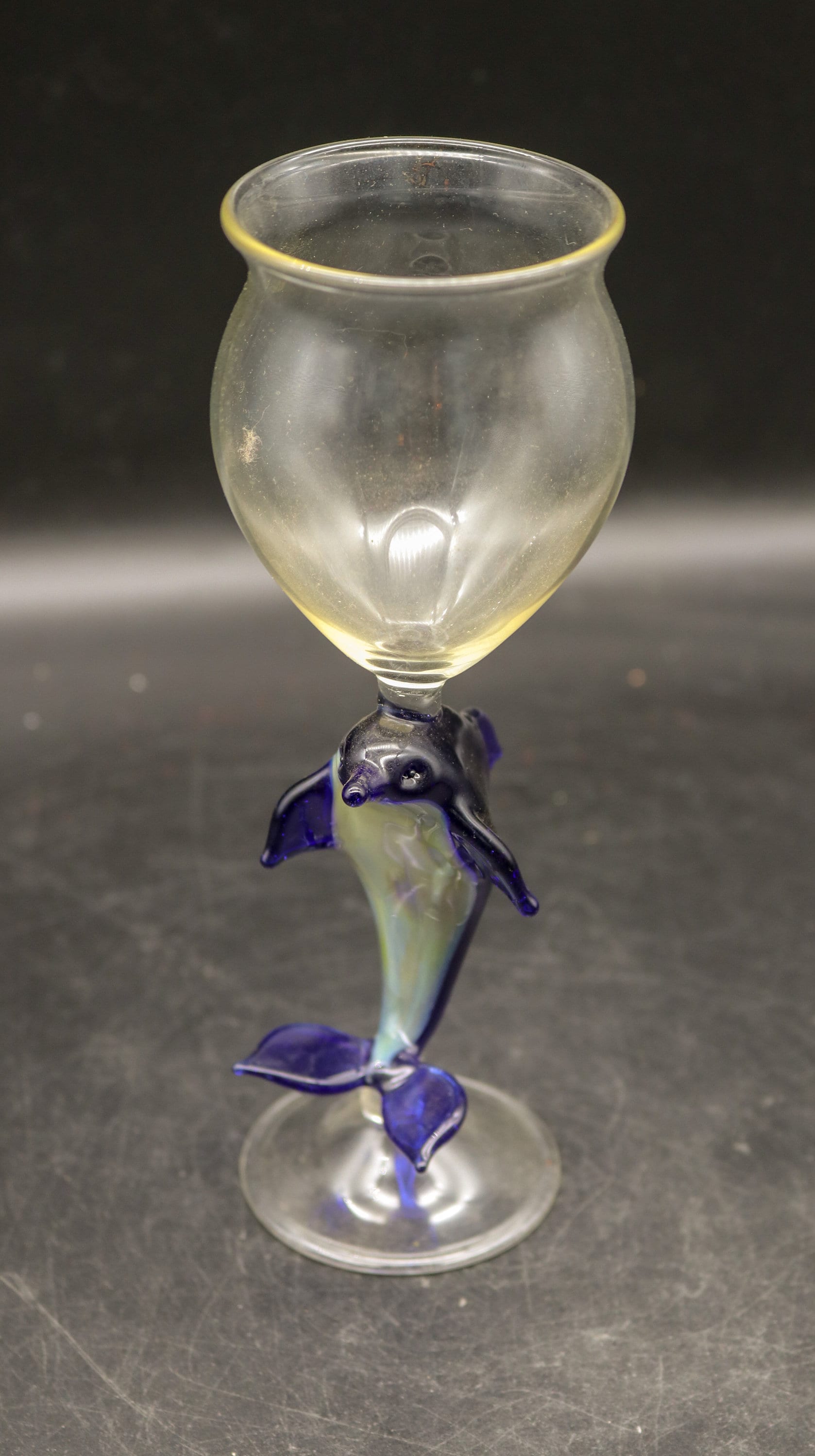 660.661*dolphin Vintage Dolphin Stem Wine Glass - Blue Dolphin Accented in White