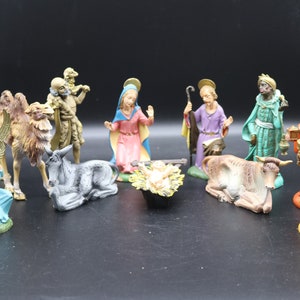 1970s Italian Depose Fontanini 12 Pcs Nativity Set - Holy Family - 3 Kings - Angel - Shepard - Camel - Donkey - Cow