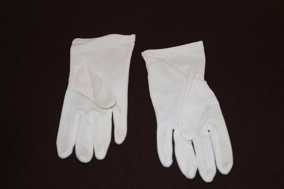 Vintage Little Girl's White Gloves - 1950s - Nylo… - image 2