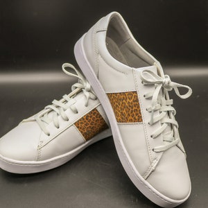 Clarks Leather Sneakers: White Leopard Print, US 10, New Old Stock