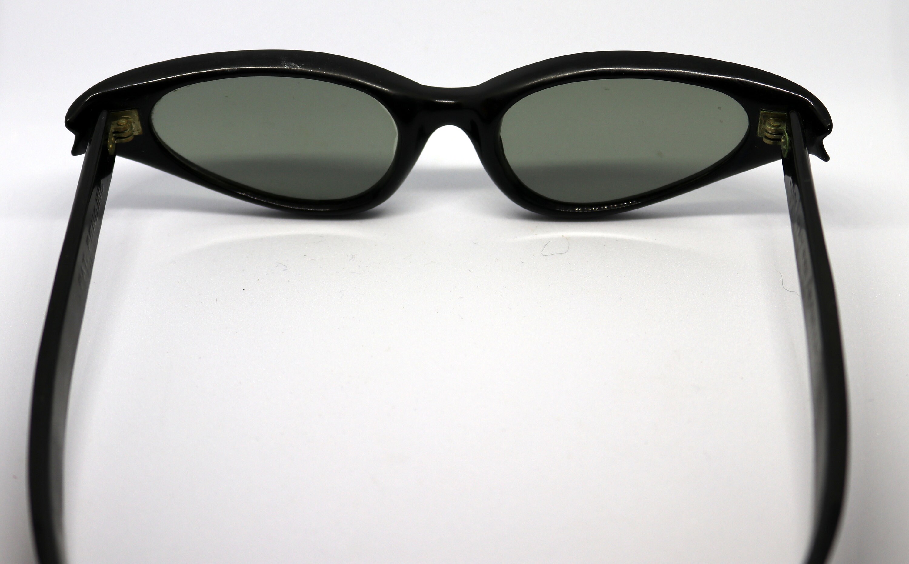 60年代 cool-ray polaroid cat eye サングラス s-l400.jpg