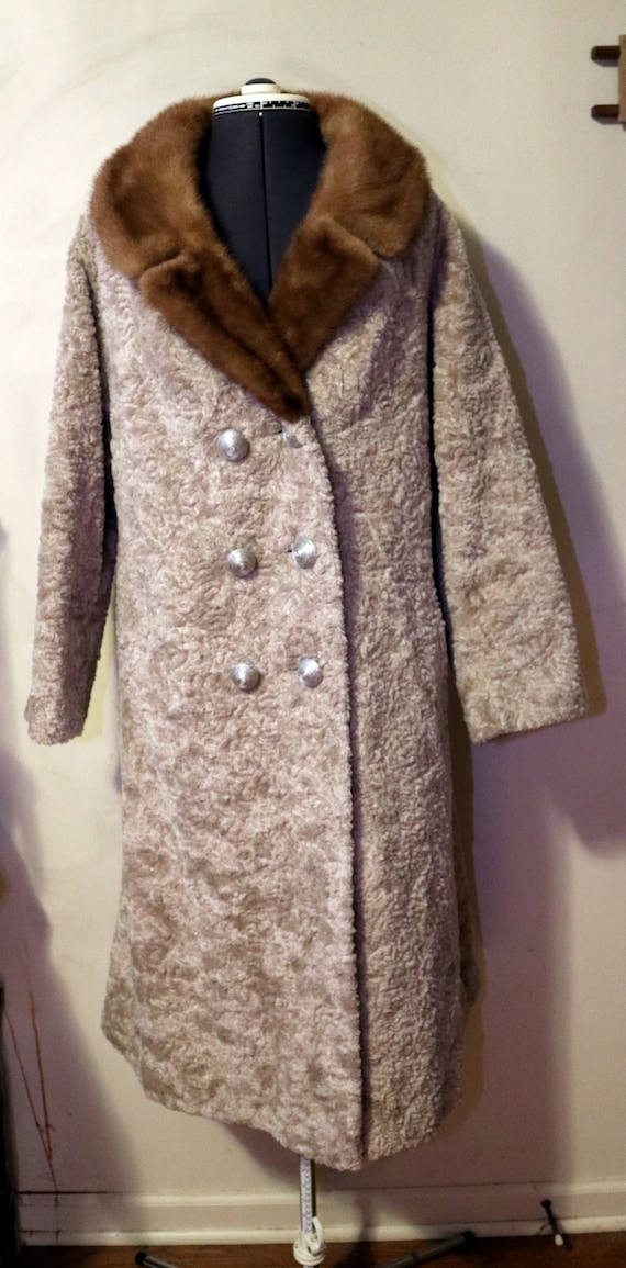 1960s Beige Faux Persian Lamb Coat with Genuine M… - image 3