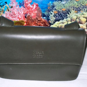 Vintage Enrico Coveri Handbag - Viale Morin - Purse  - Olive Green Leather  - Fall Trend Color