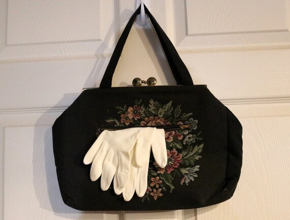 Vintage Black Tapestry Handbag Purse - Kiss Clasp… - image 7