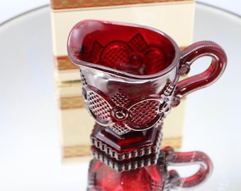 エイボン 1876 ケープコッド ルビーレッド ガラス クルエット ペア