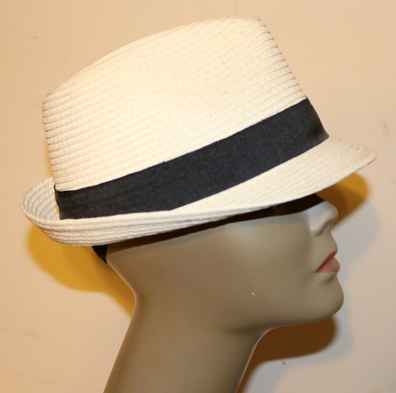 Vintage Men's White Straw/Black Ribbon Fedora Hat … Gem