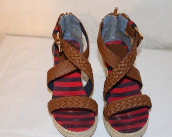Tommy Hilfiger Girls Espadrille Wedge Sandals - Cognac - Zip Back - Size 3 - Original Box - Anastasia
