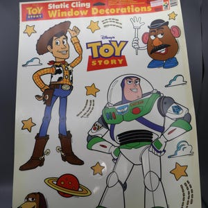 Lote de 2 grandes adornos vintage para ventanas de Toy Story de 1996 (nuevos) - Tarjeta original - Woody, Buzz, Army Men, Belle, Hamm, Potato Head, Slinky Dog