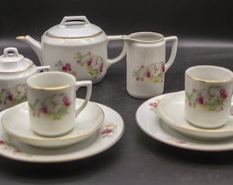 Vintage Bavaria Tirschenreuth Tea Set: Floral Raspberry, Gold Trim