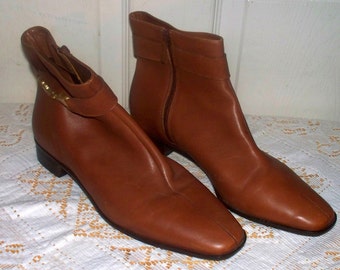 Vintage Talbots Booties - Ankle Boots - Cognac - Leather - Rubber Sole - Size 9 1/2B