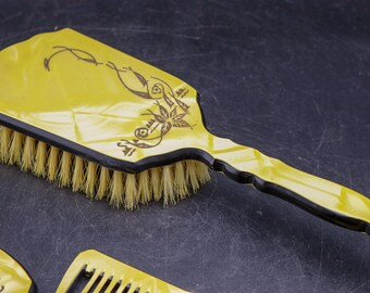 Vintage Dupont Lucite Vanity Set: Mirror, Brush & Comb - Etsy display picture 1