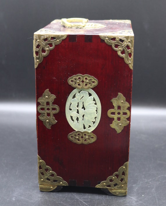 Vintage Oriental Jewelry Box with Carved Jade Inl… - image 5