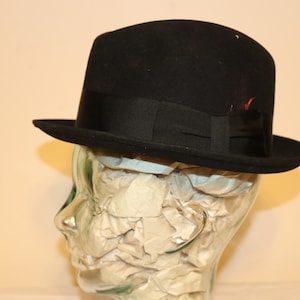 Vintage Dobbs Fifth Ave Fedora Hat: Black Satin Interior, Size 7