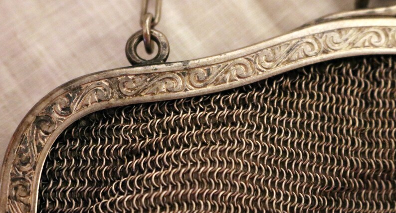 Vintage Whiting Davis Metal Mesh Evening Purse 1920s Flapper Handbag Excellent Condition Blue Jeweled Clasp
