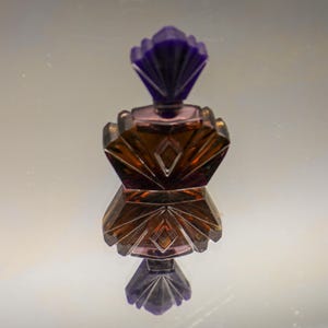 Vintage Elizabeth Taylor Passion Parfum Miniature: Art Deco Purple Bottle
