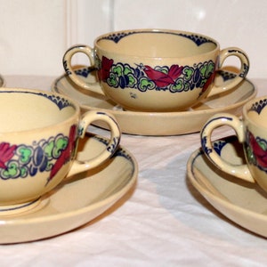 Wedgwood Etruria Nerots Sahnetasse und Untertasse im Set: Red Bird Design