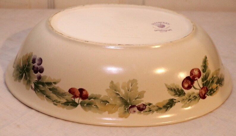 Pfaltzgraff Jamberry Oval Serving Bowl
