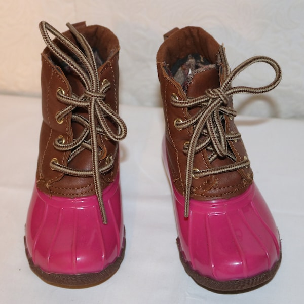 Adrienne Vittadini Girl's Brown& Pink Peral-T Duck Boots - Toddler Size 7 - Wool Blend Lining - Little to No Wear
