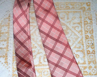 1990s The Tie Bar Men's Tie  - Pink Red White Plaid - Silk