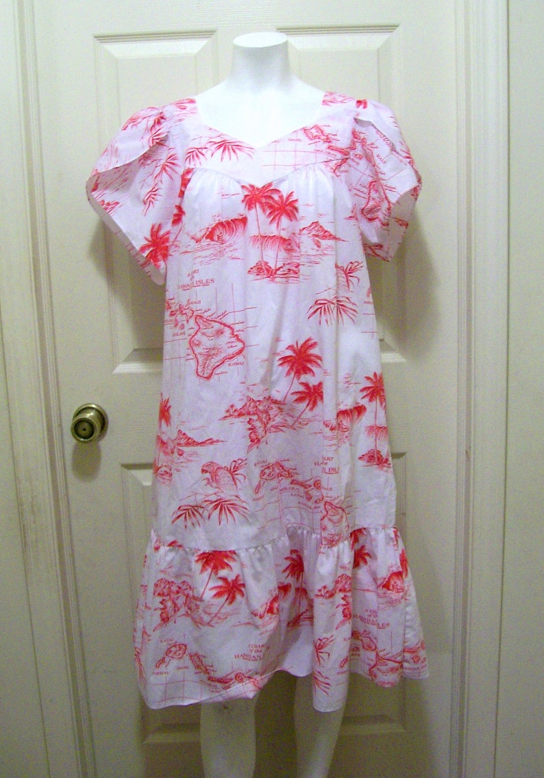 Size M Cotton 1970s Jade Fashions Hawaiian Muu Muu Dress 34 Length Short Sleeve Made in Hawaii