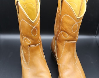 Vintage Men's Biltrite Cowboy Boots - Brown Leather - Man Made Soles - Sz 9 1/2E