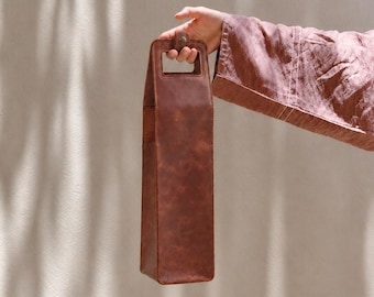 Bolsa de couro para vinho, porta-garrafa individual com nome ou iniciais personalizados.