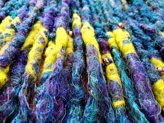 SE (single Ended )blue Chartreuse Peacock Dreads, Synthetic  display picture 3