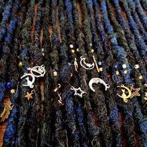 SE(single ended) A Witch&#39;s Familiar dreads, black and blue dreads, synthetic, spooky, cyber goth, halloween dreads, single ended, moons
