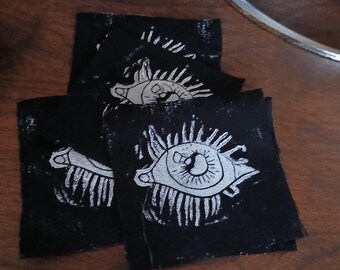 Augapfel Patch, punk patch, Linoldruck, weiß auf schwarz, goth patch, Spirit away, punk patch, goth patch, Linoldruck, Cottagecore, punkig